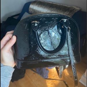 Louis Vuitton Alma